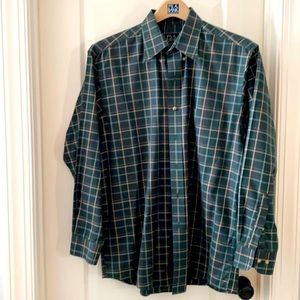 Jos. A. Bank green plaid long sleeved men’s button up collared shirt (Medium)